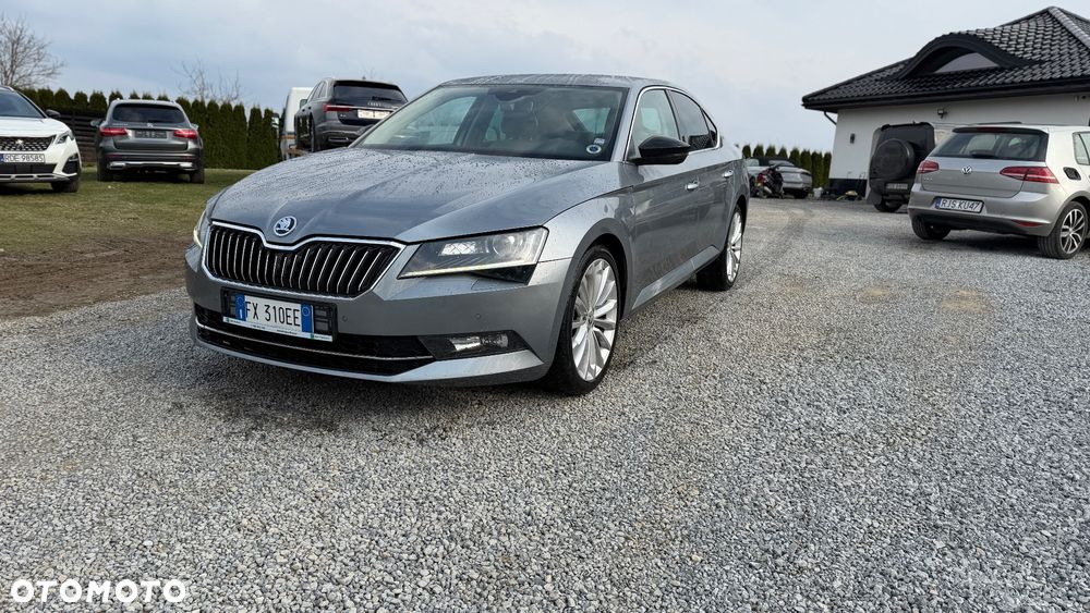 Skoda Superb 2.0 TDI DSG Ambition - 15