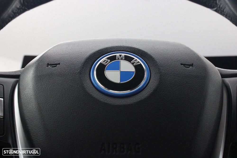 BMW i4 - 12