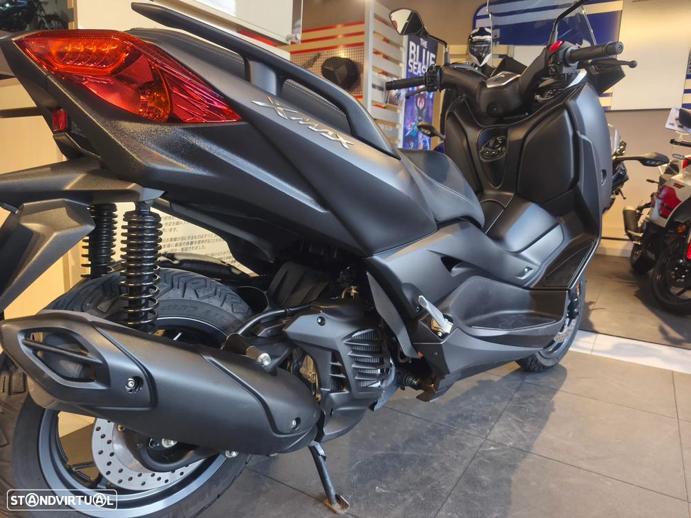 Yamaha X-Max 125 - 4