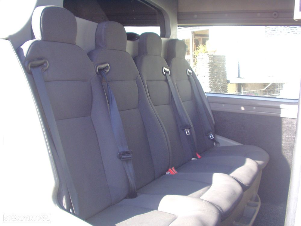 Renault Master 2.3 DCI L2H2 130cv **7 Lugares** - 7