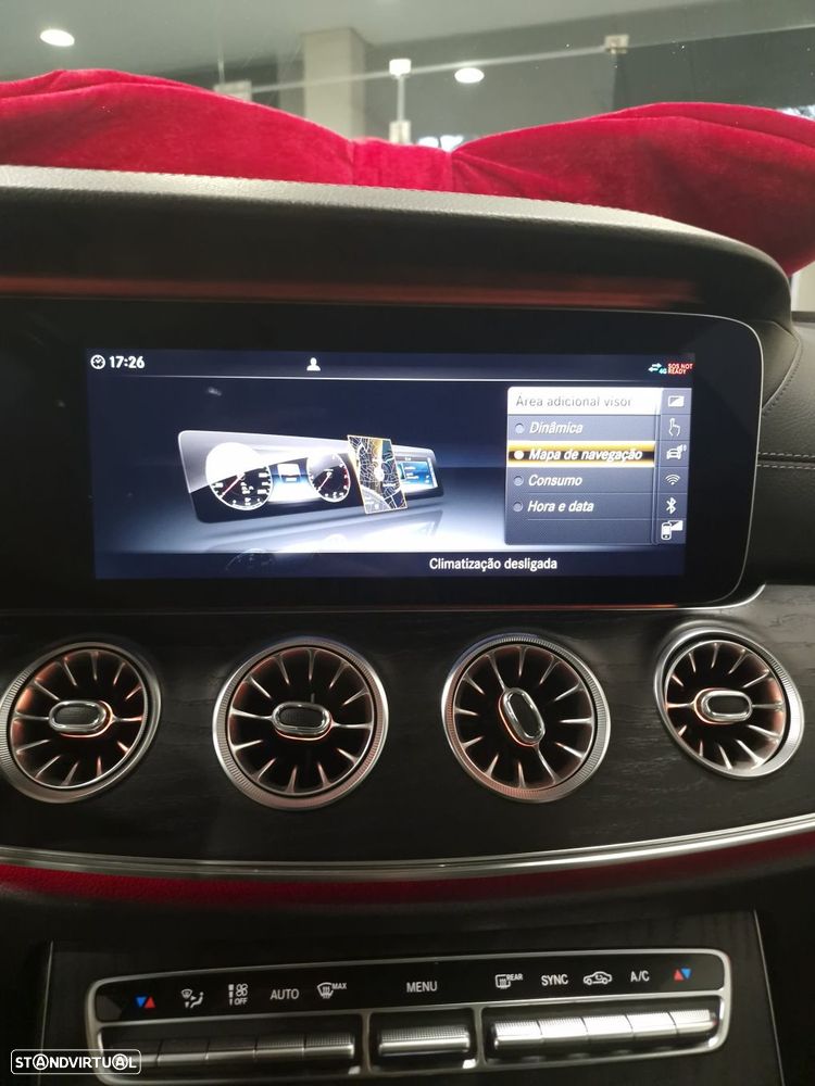 Mercedes-Benz E 300 d AMG Line - 37