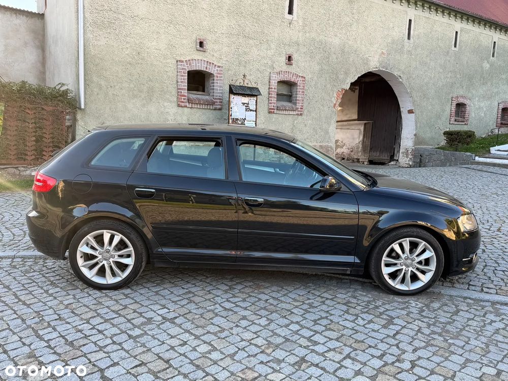 Audi A3 Sportback - 4