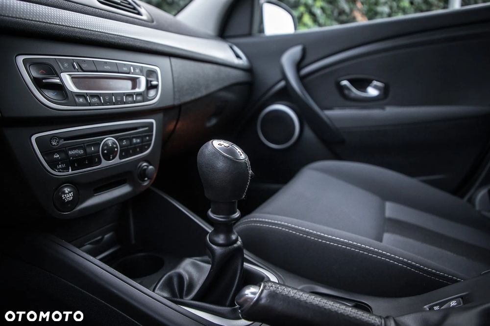 Renault Megane TCe 180 Dynamique - 25