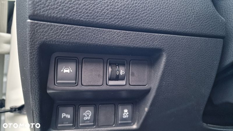 Nissan Qashqai 1.2 DIG-T N-Vision - 23