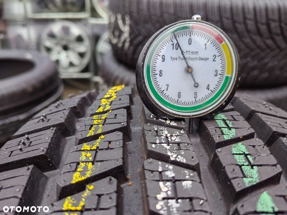 215/65R16 98T Pirelli Scorpion Ice i Snow opona pojedyncza zimowa - 3