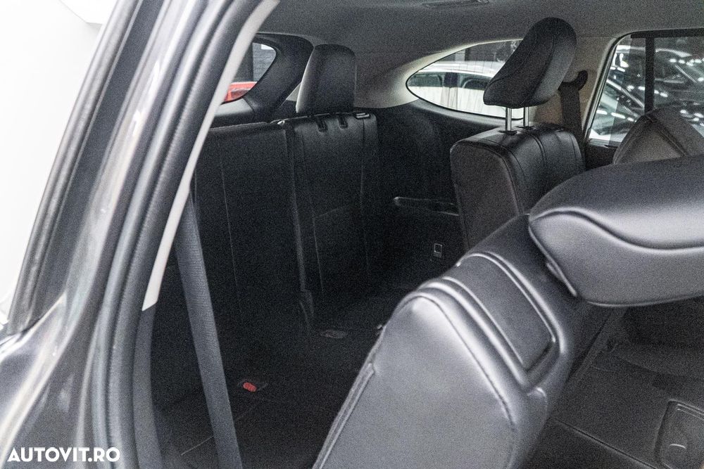 Toyota Highlander 2.5 L Dynamic Force 248CP Dynamic Metallic - 9