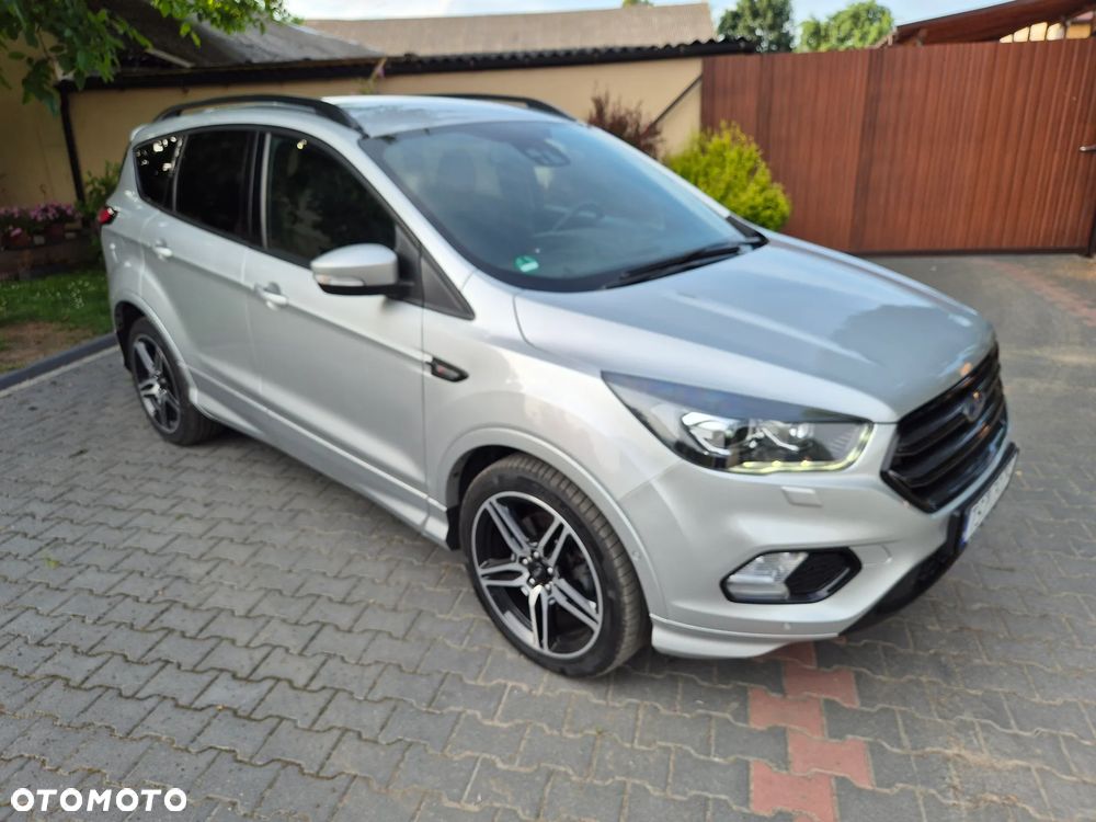 Ford Kuga 2.0 TDCi 4x4 ST-Line - 9