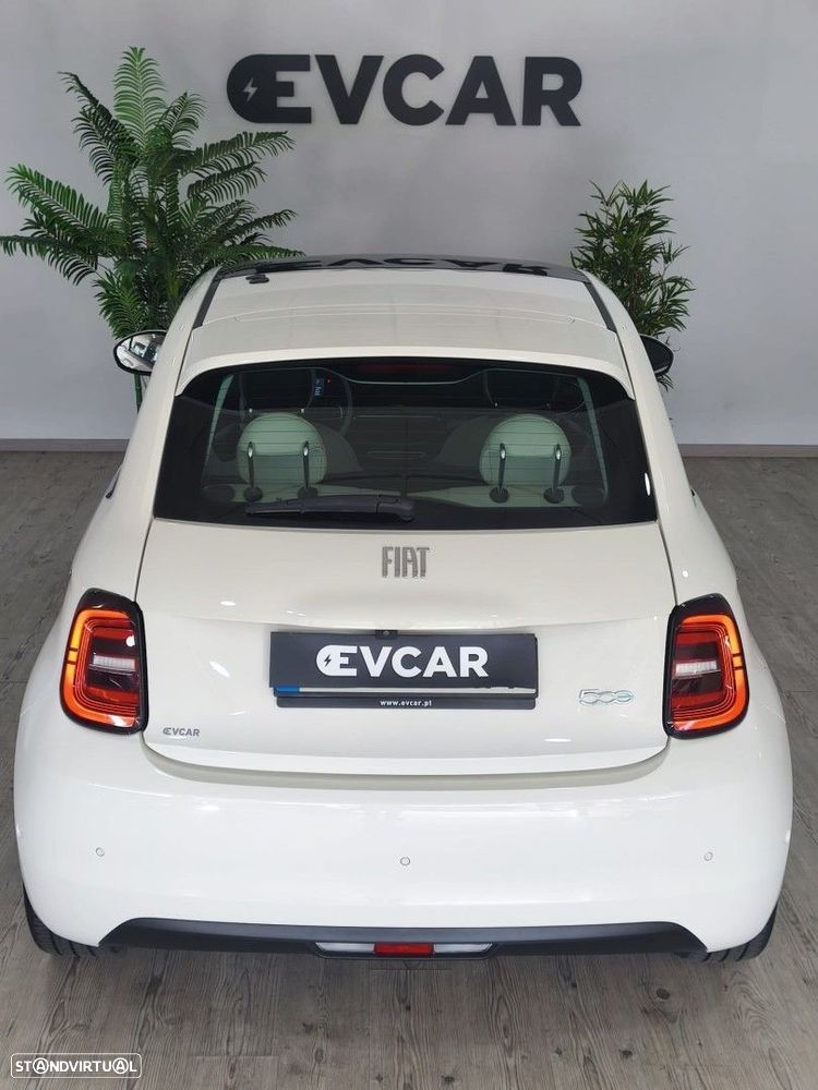 Fiat 500e 3 + 1 La Prima - 11