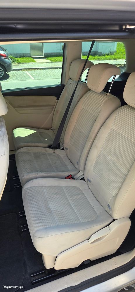 SEAT Alhambra 2.0 TDI Reference DSG Eco. - 23