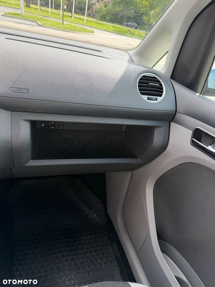 Volkswagen Caddy Life - 24