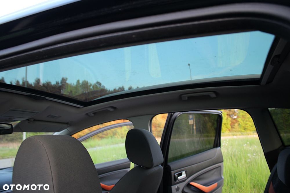 Ford Kuga 2.0 TDCi 4x4 Titanium - 24