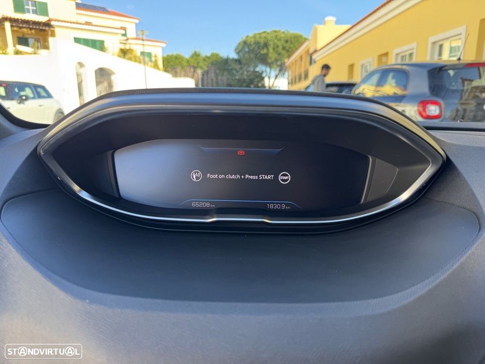 Peugeot 5008 1.2 PureTech Allure Pack - 17