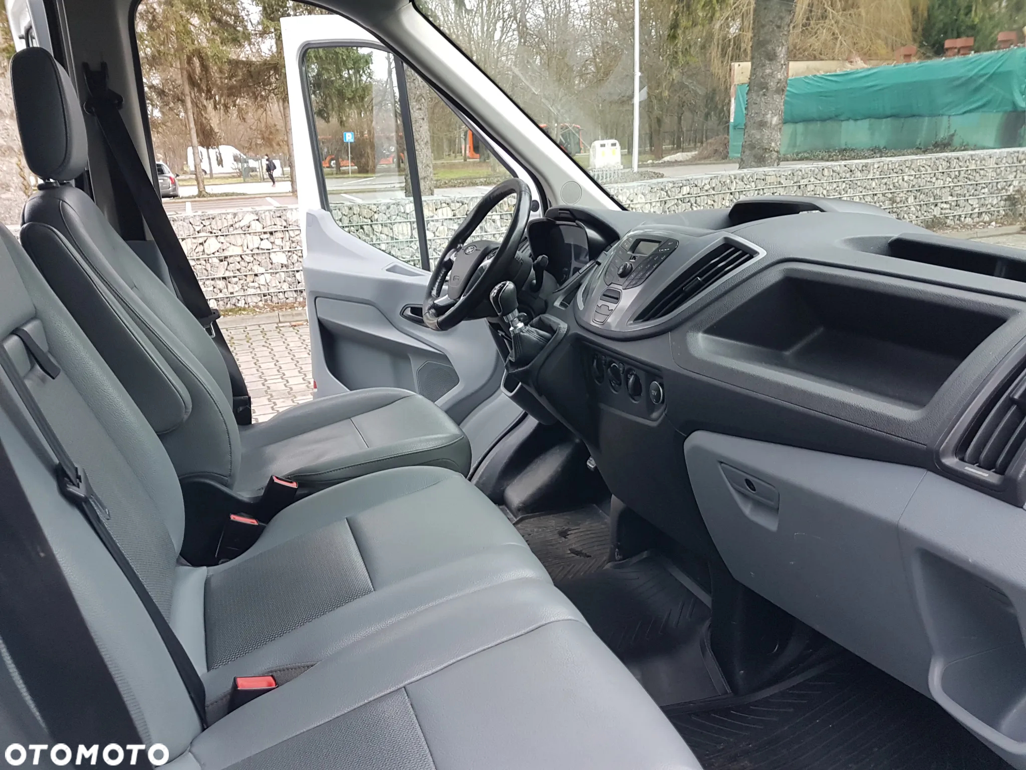 Ford Transit - 13