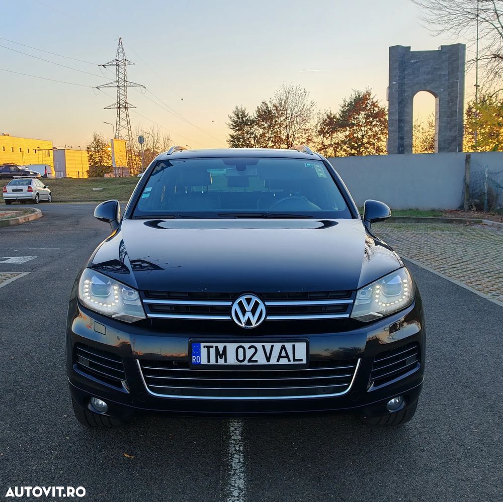 Volkswagen Touareg - 1