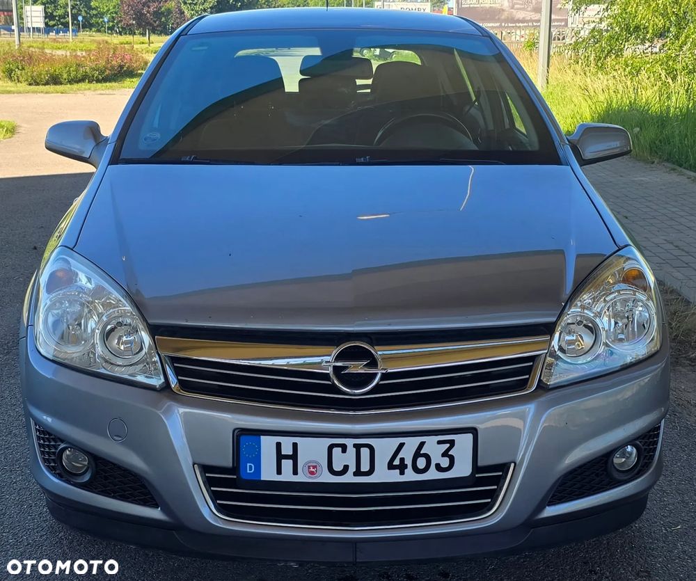 Opel Astra 1.4 150 Jahre - 2