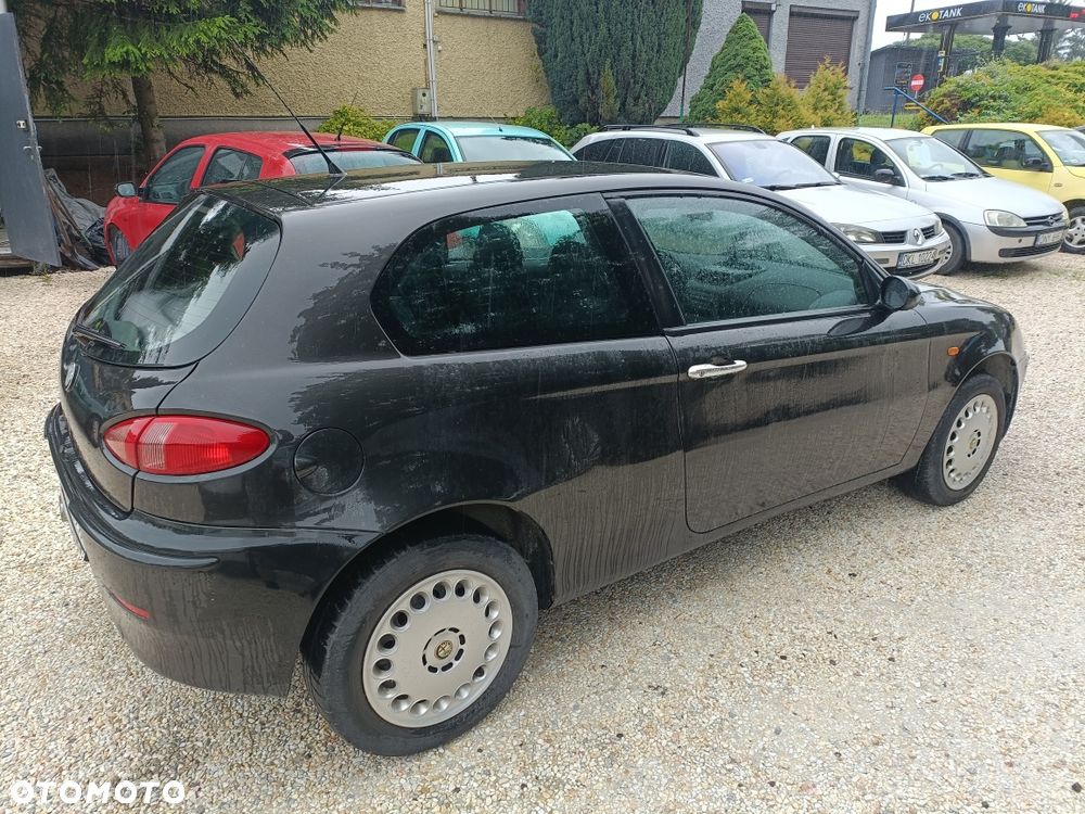 Alfa Romeo 147 - 3
