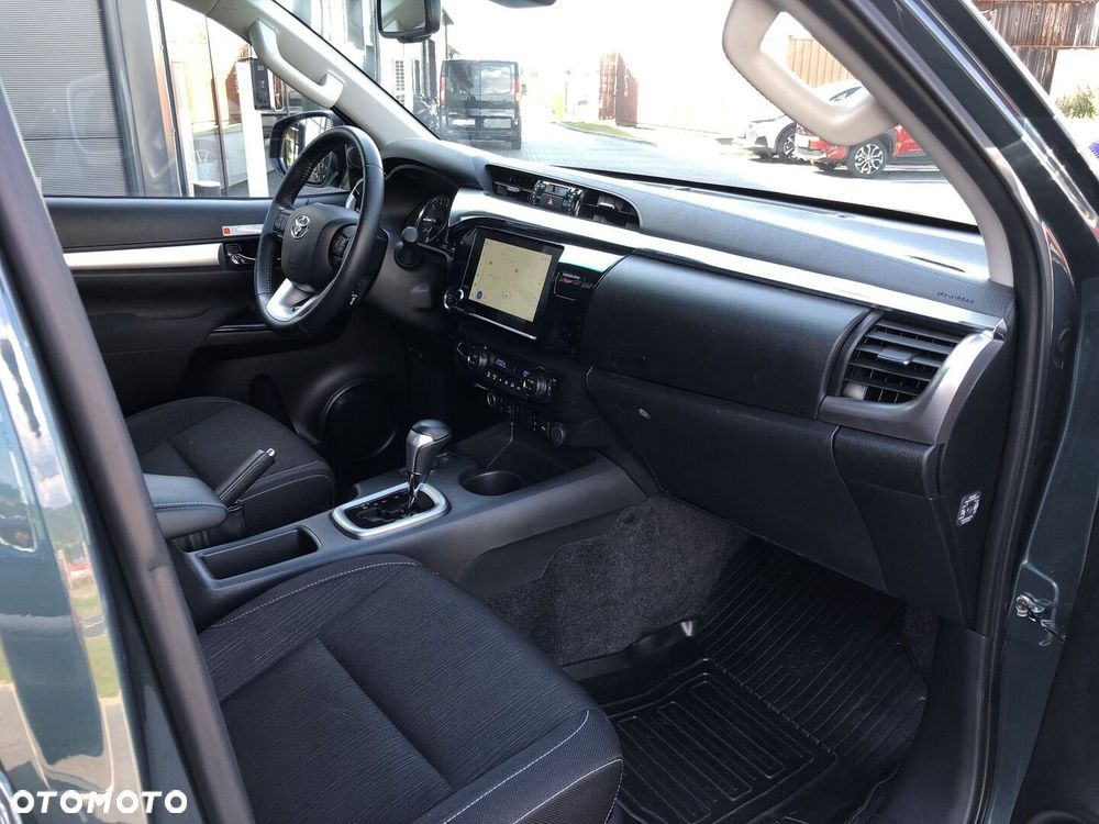 Toyota Hilux 2.8 D-4D mHEV Double Cab Executive 4x4 - 22