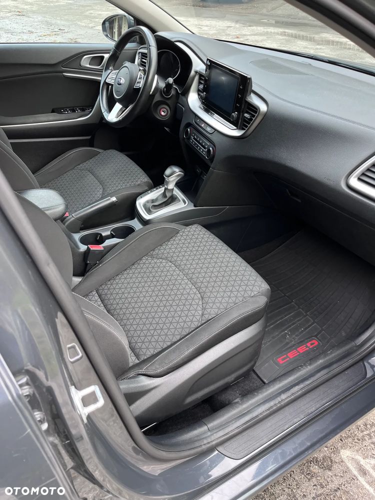 Kia Ceed 1.4 T-GDI M DCT - 10