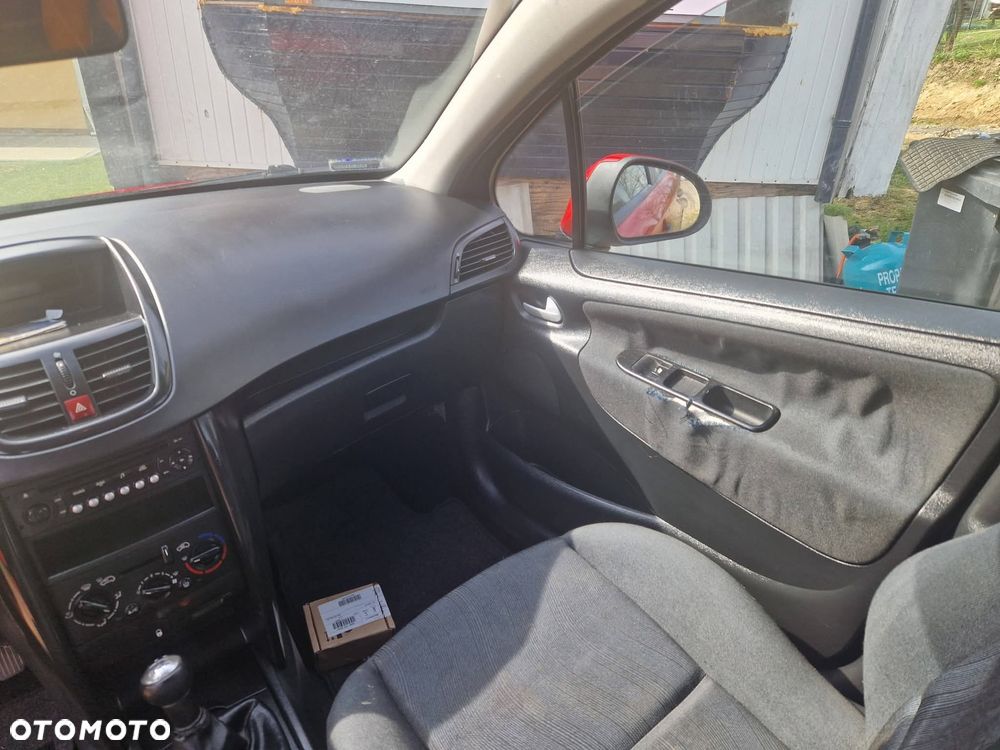 Peugeot 207 1.4 Trendy - 10