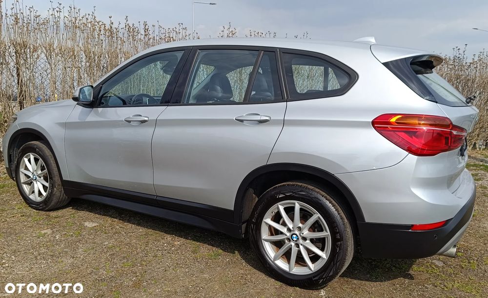 BMW X1 sDrive16d - 6