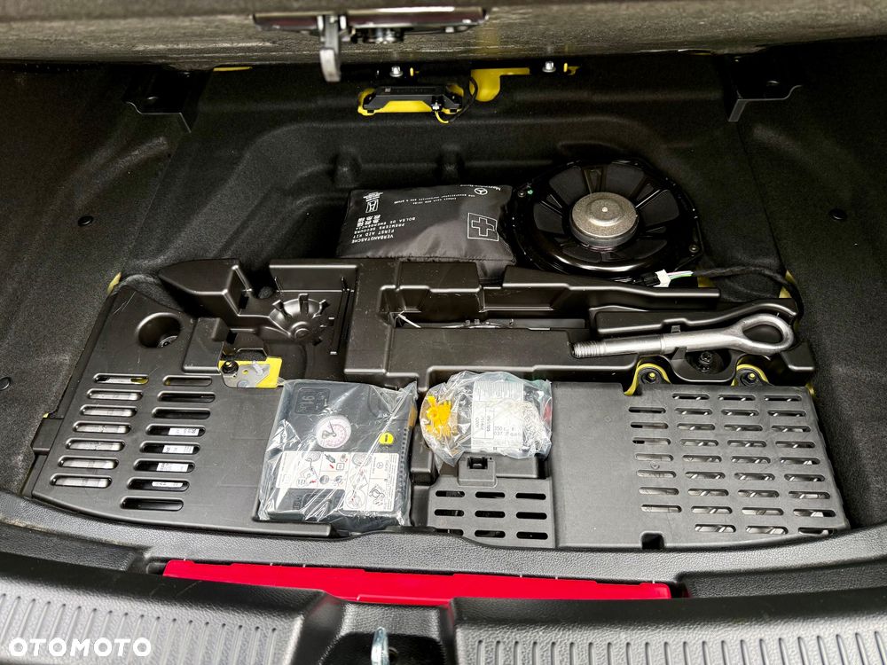 Mercedes-Benz Klasa A AMG 35 4Matic AMG Speedshift DCT 7G - 22