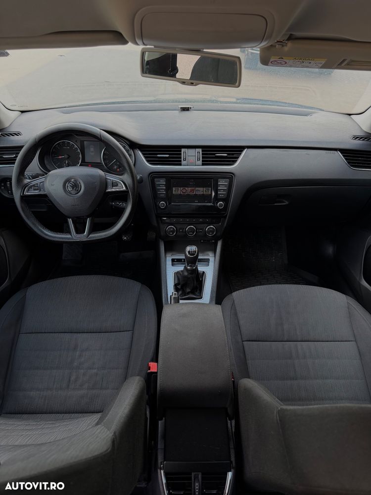 Skoda Octavia 2.0 TDI Style - 9