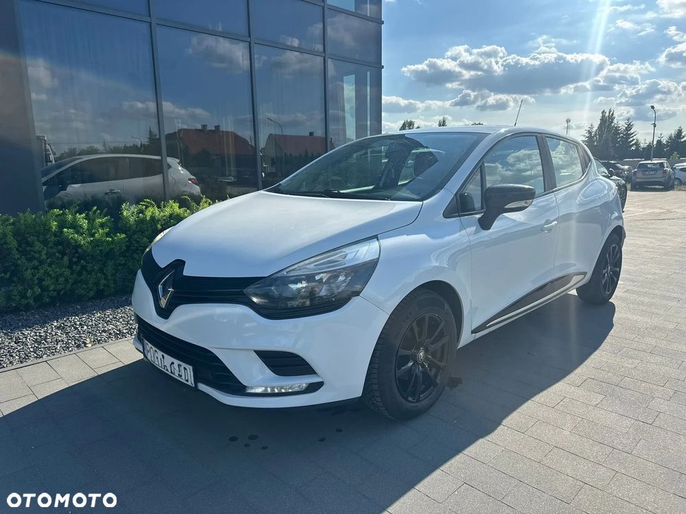 Renault Clio - 1