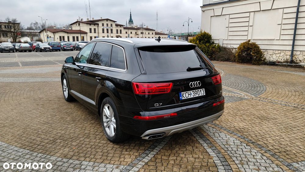 Audi Q7 - 3