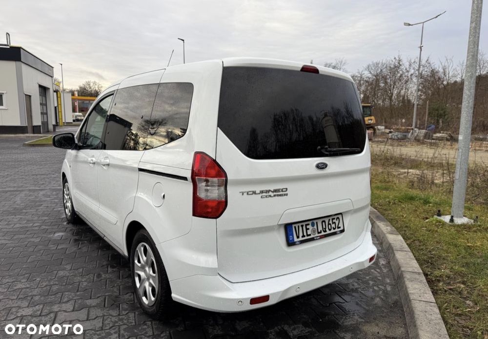 Ford Tourneo Courier 1.5 TDCi Trend - 13