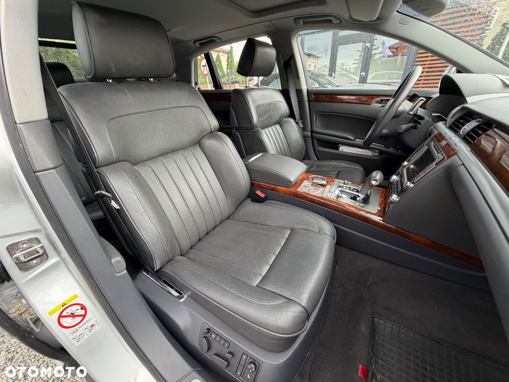 Volkswagen Phaeton 4.2 V8 4MOTION Automatik (5 Sitzer) - 38