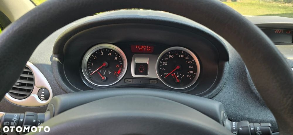 Renault Clio - 6