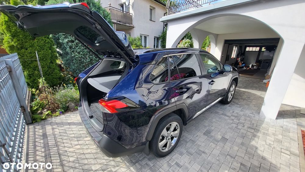 Toyota RAV4 - 18