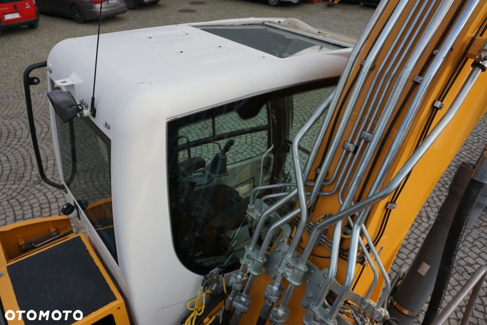 Liebherr R 920 LC - 15