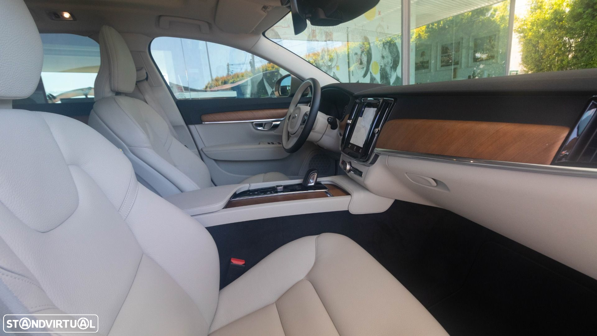 Volvo V90 2.0 B4 Momentum Plus Geartronic - 12