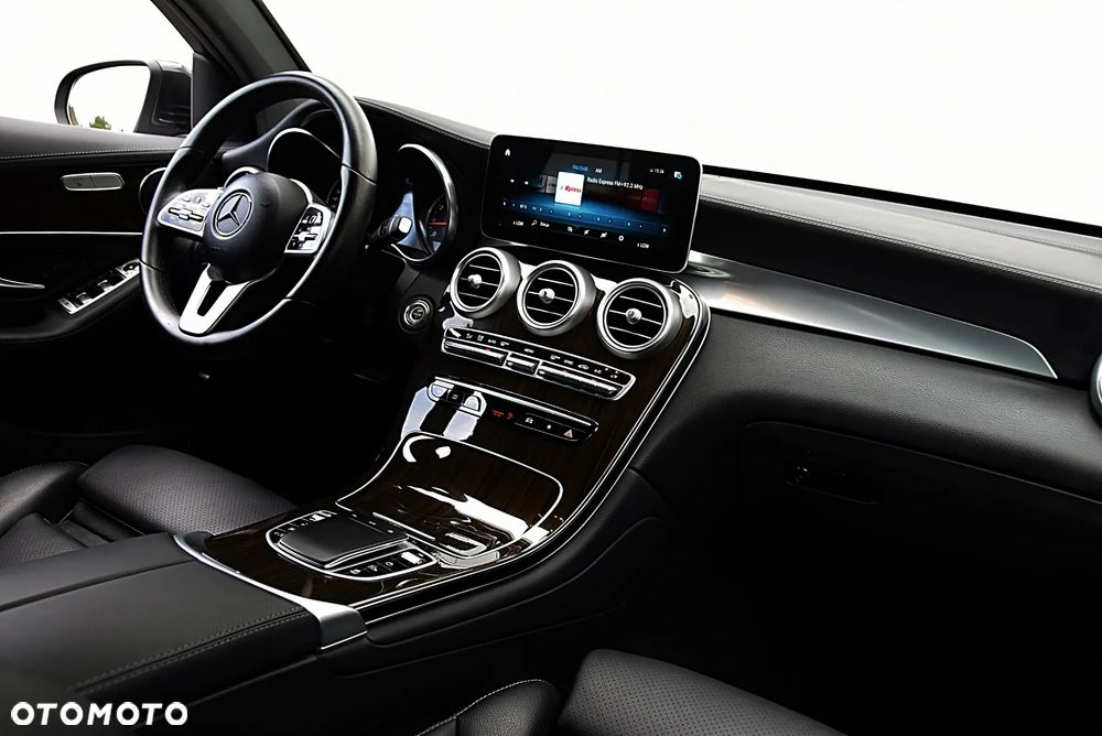 Mercedes-Benz GLC 200 4Matic 9G-TRONIC - 22