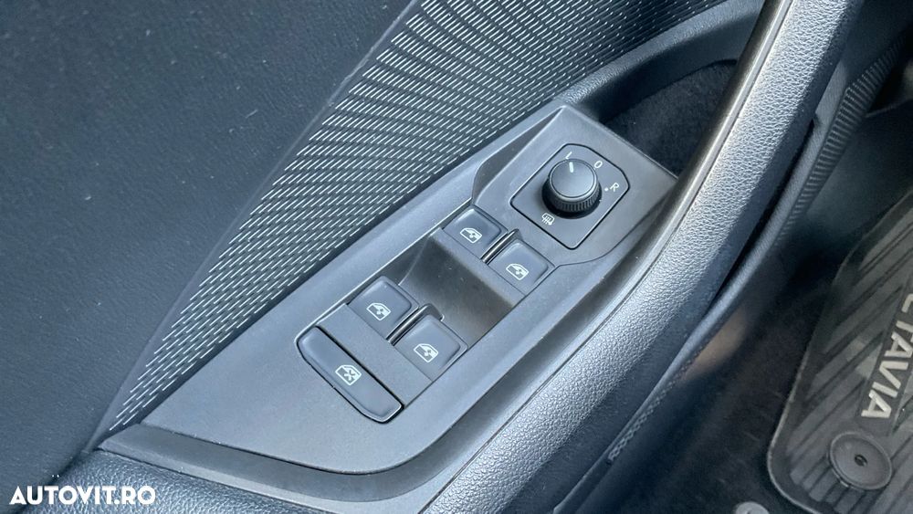 Skoda Octavia 2.0 TDI Ambition - 37