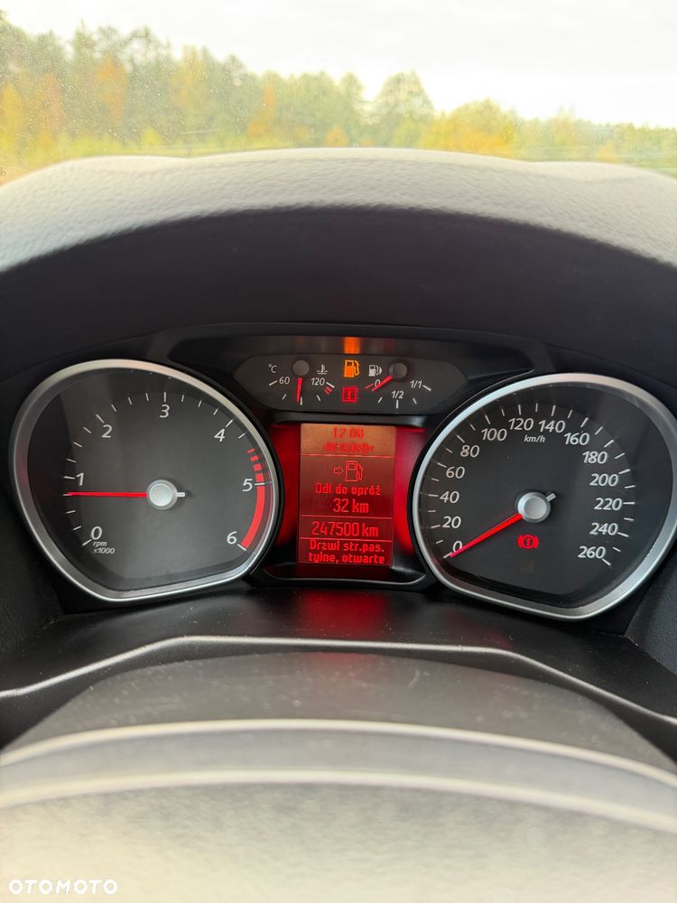 Ford Mondeo 2.0 TDCi Black Magic - 24