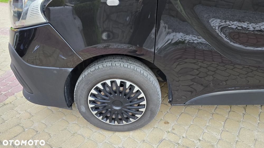 Renault Trafic - 22