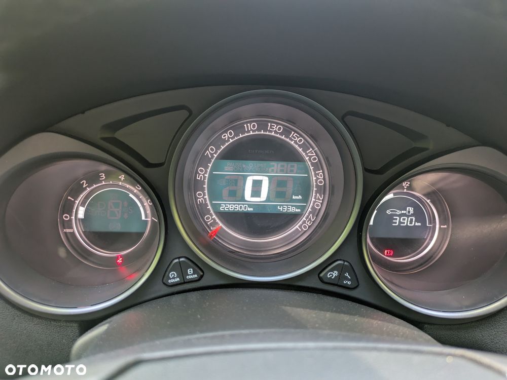 Citroën C4 HDi 115 Exclusive - 18