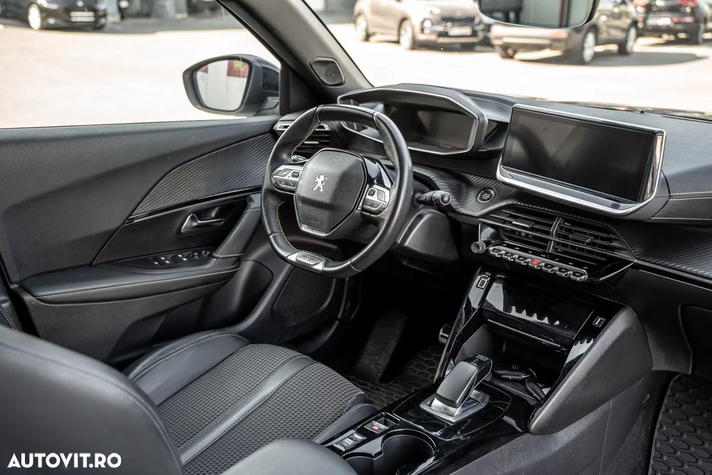 Peugeot 2008 e-2008 GT - 6