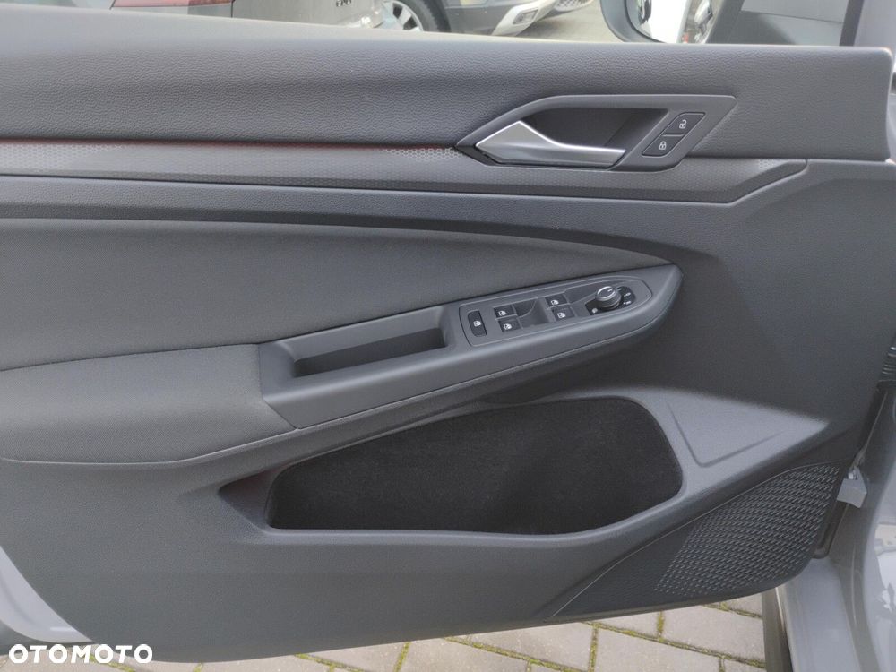 Volkswagen Golf - 12