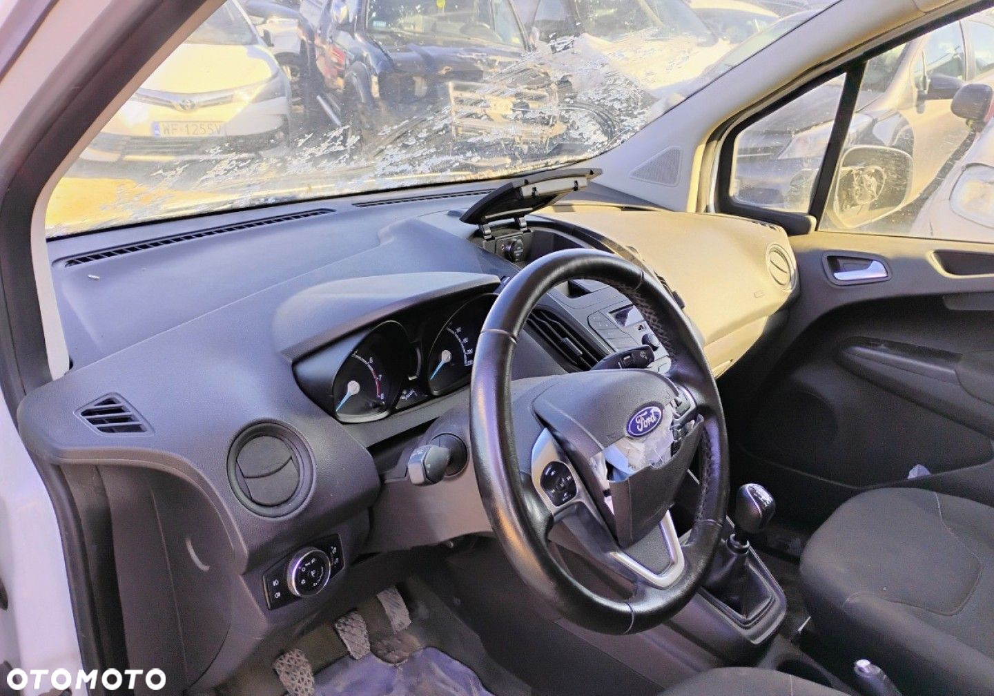 Ford TRANSIT COURIER - 11