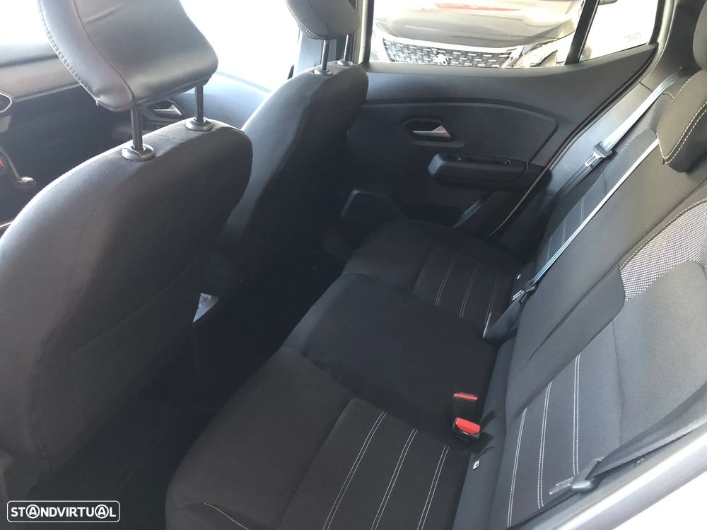 Dacia Sandero - 7