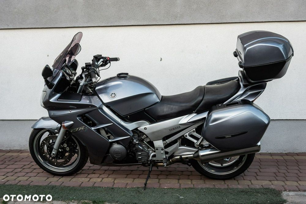 Yamaha FJR - 6