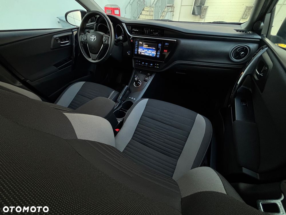 Toyota Auris - 19