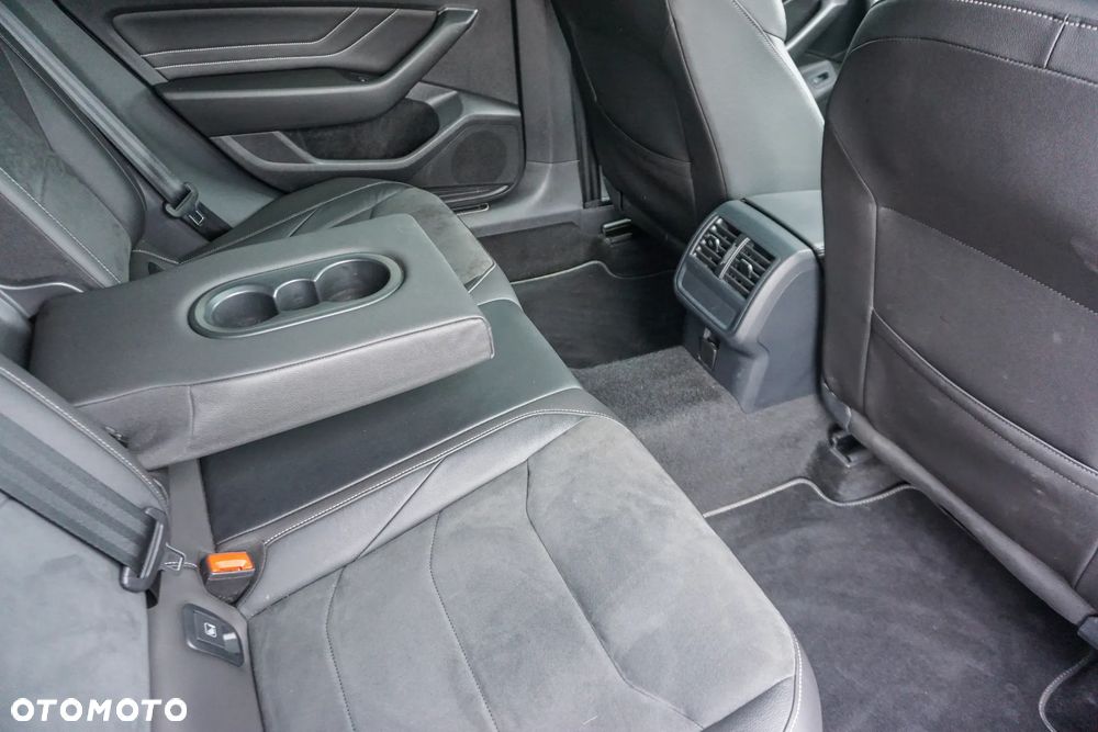 Volkswagen Arteon 2.0 TSI R-Line DSG - 33
