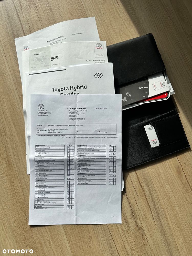 Toyota Corolla 2.0 Hybrid Executive - 38