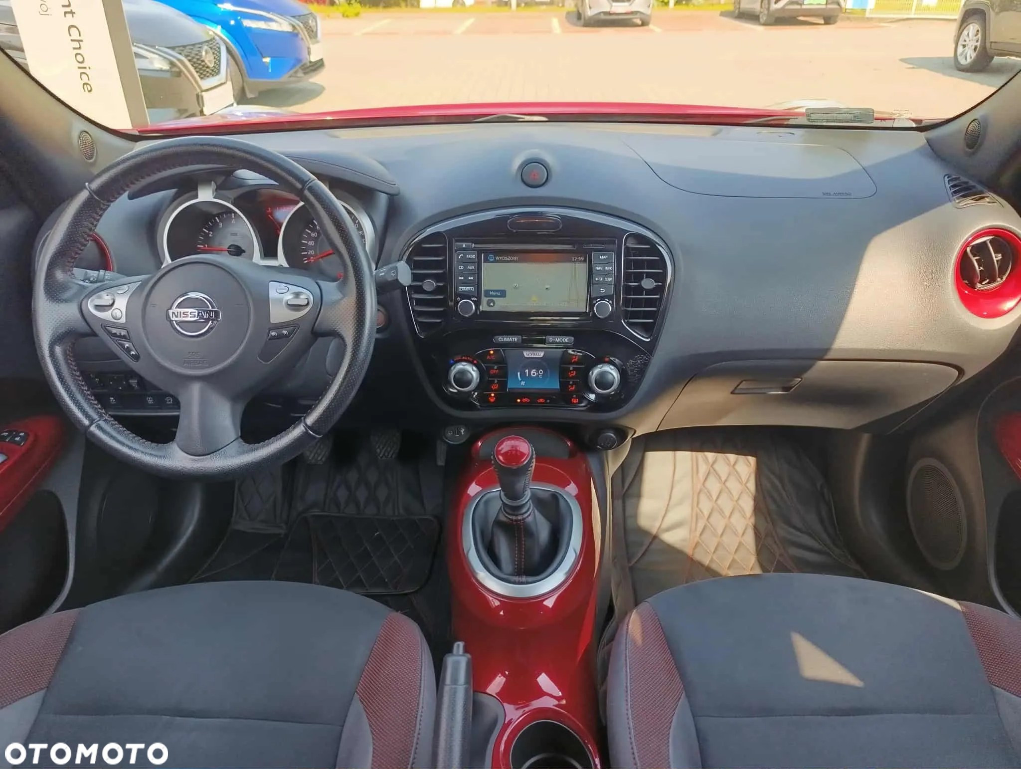 Nissan Juke 1.2 DIG-T N-Connecta EU6 - 16