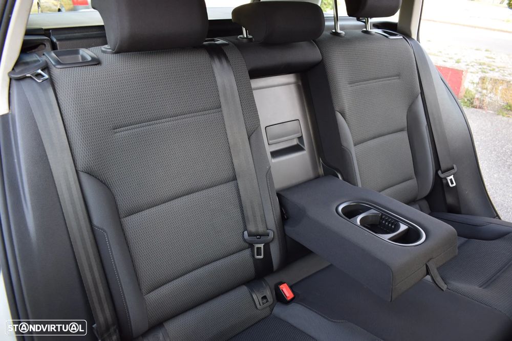 VW Golf Variant 1.6 TDi Confortline - 33