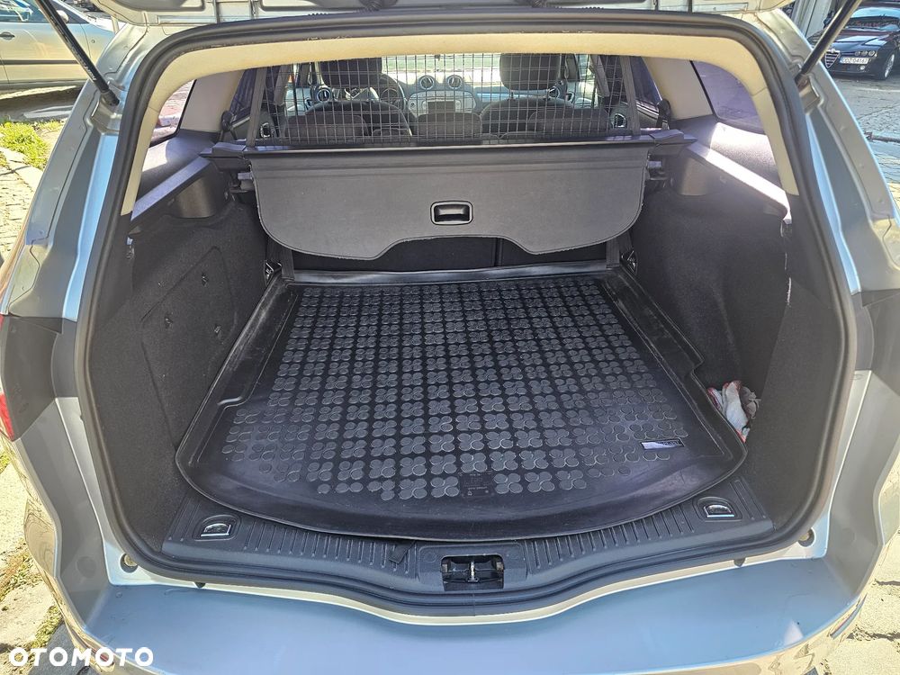 Ford Mondeo - 9